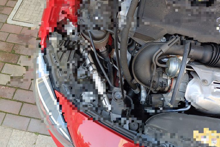 Used Mercedes-Benz B-Class 2015 B 200 Sport Edition Engine Bay Right