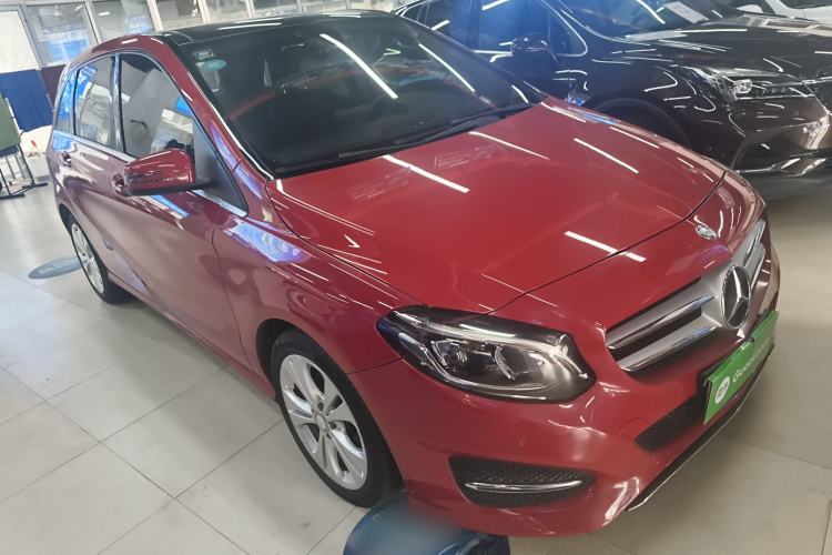 Used Mercedes-Benz B-Class 2015 B 200 Fashion Model Exterior 1