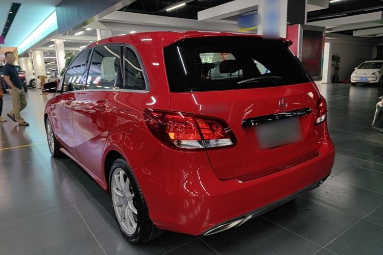 Used Mercedes-Benz B-Class 2015 B 200 Sport Edition Exterior 2