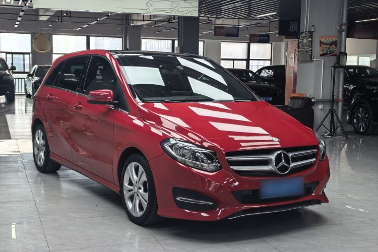 Used Mercedes-Benz B-Class 2015 B 200 Sport Edition Exterior 4