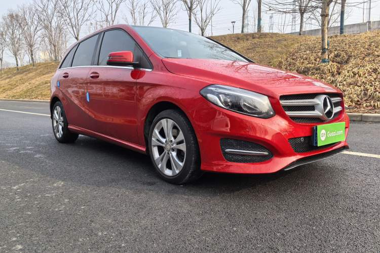 Used Mercedes-Benz B-Class 2015 B 200 Fashion Model Exterior 5