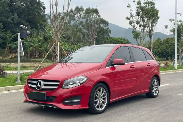 Used Mercedes-Benz B-Class 2015 B 200 Sport Edition Exterior 6
