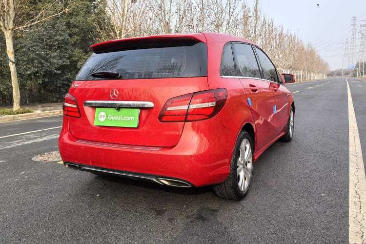 Used Mercedes-Benz B-Class 2015 B 200 Fashion Model Exterior 9