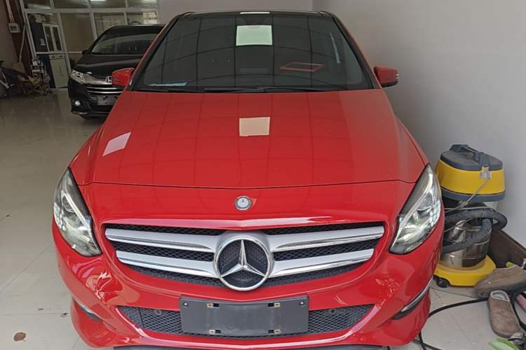 Used Mercedes-Benz B-Class 2015 B 200 Fashion Model Front