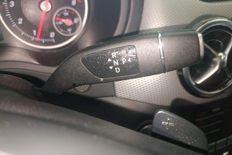 Used Mercedes-Benz B-Class 2015 B 200 Luxury Model Gear Lever