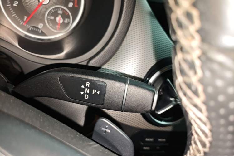Used Mercedes-Benz B-Class 2015 B 200 Sport Edition Gear Lever