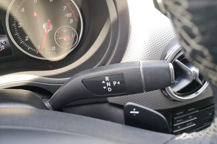 Used Mercedes-Benz B-Class 2015 B 200 Fashion Model Gear Lever