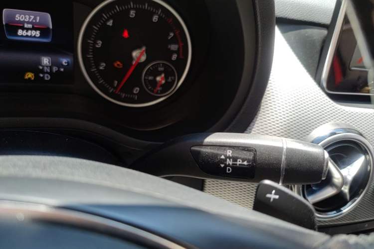 Used Mercedes-Benz B-Class 2015 B 200 Fashion Model Gear Lever