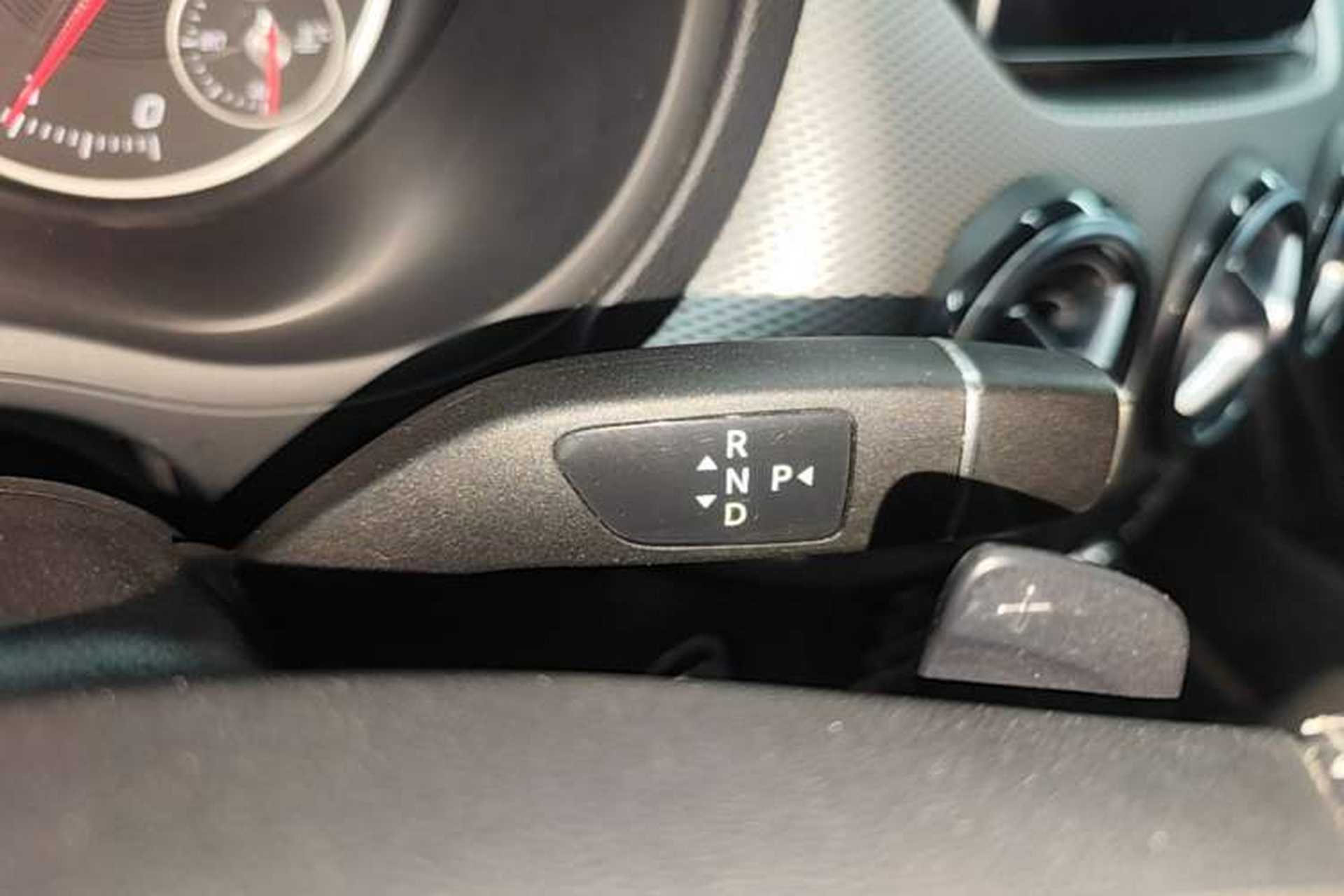 Used Mercedes-Benz B-Class 2015 B 200 Sport Edition Gear Lever