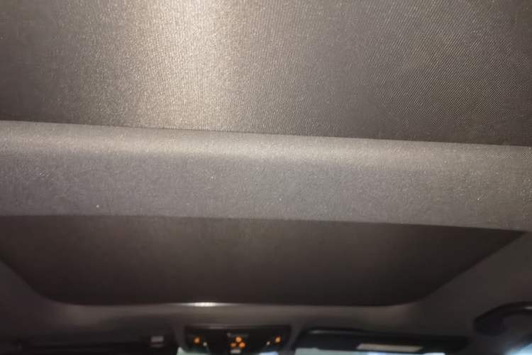 Used Mercedes-Benz B-Class 2015 B 200 Sport Edition Headliner