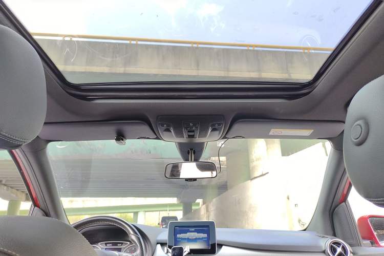 Used Mercedes-Benz B-Class 2015 B 200 Fashion Model Headliner