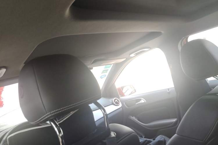 Used Mercedes-Benz B-Class 2015 B 200 Sport Edition Headliner