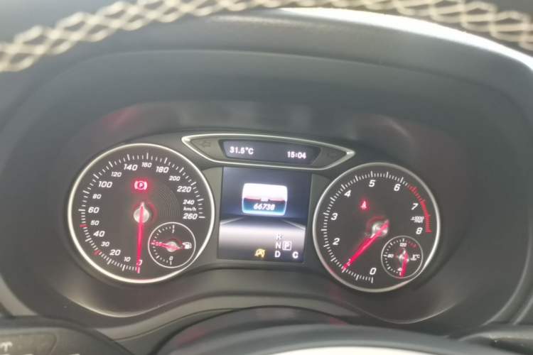 Used Mercedes-Benz B-Class 2015 B 200 Fashion Model Instrument Cluster