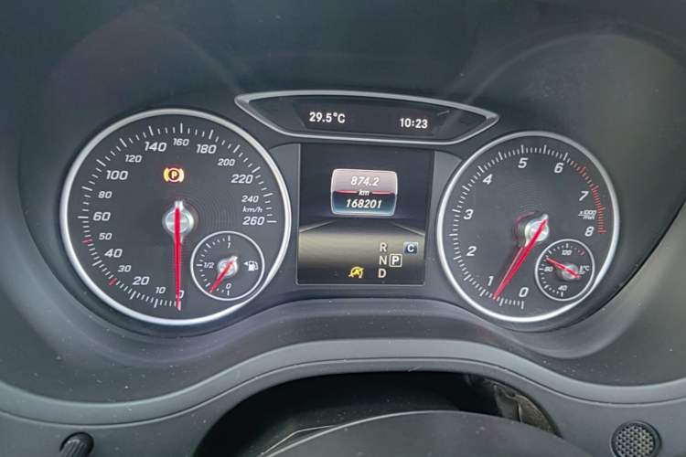 Used Mercedes-Benz B-Class 2015 B 200 Fashion Model Instrument Cluster