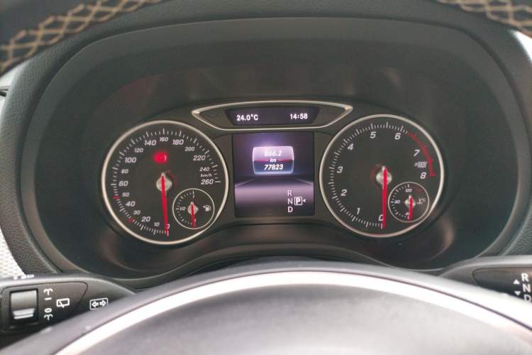 Used Mercedes-Benz B-Class 2015 B 200 Fashion Model Instrument Cluster