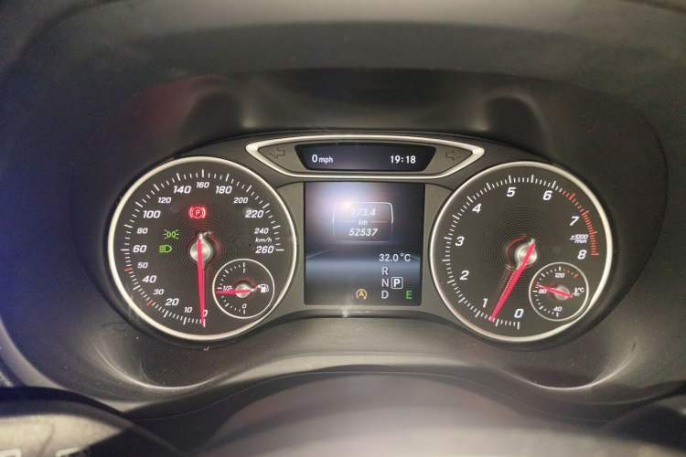 Used Mercedes-Benz B-Class 2015 B 200 Fashion Model Instrument Cluster