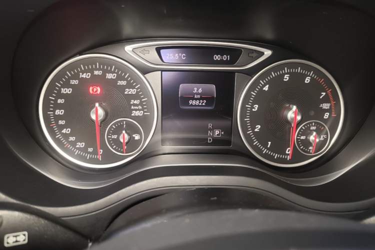 Used Mercedes-Benz B-Class 2015 B 200 Fashion Model Instrument Cluster