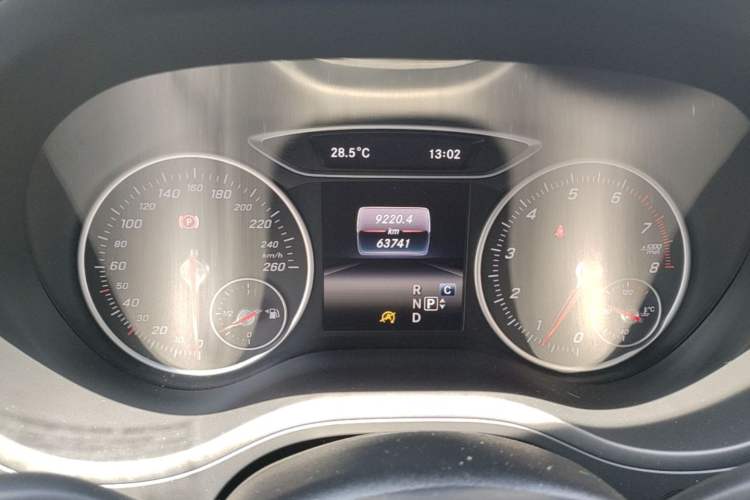 Used Mercedes-Benz B-Class 2015 B 200 Fashion Model Instrument Cluster