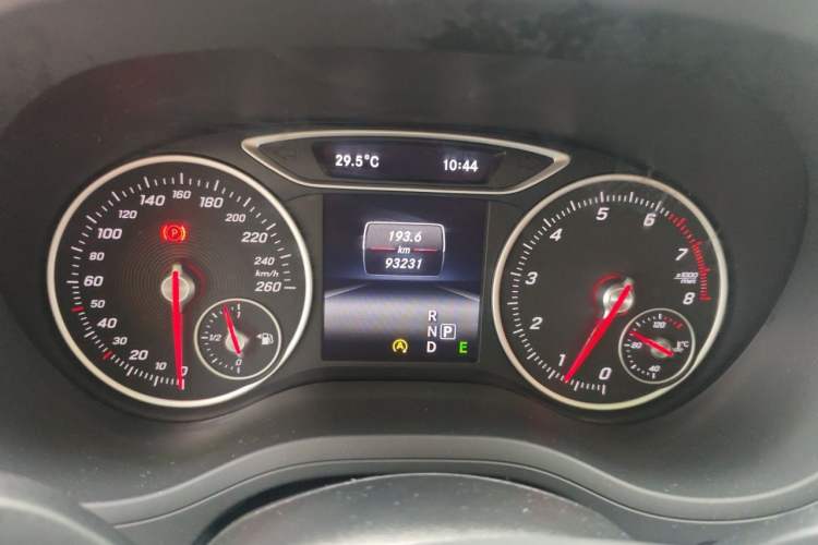Used Mercedes-Benz B-Class 2015 B 200 Fashion Model Instrument Cluster