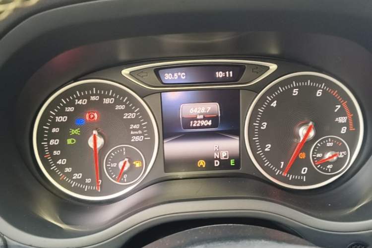 Used Mercedes-Benz B-Class 2015 B 200 Sport Edition Instrument Cluster