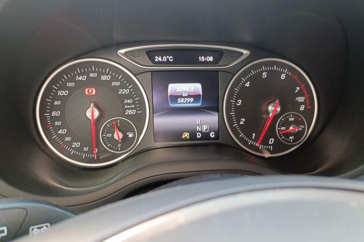 Used Mercedes-Benz B-Class 2015 B 200 Sport Edition Instrument Cluster