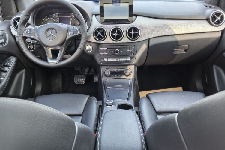 Used Mercedes-Benz B-Class 2015 B 200 Fashion Model Interior 5