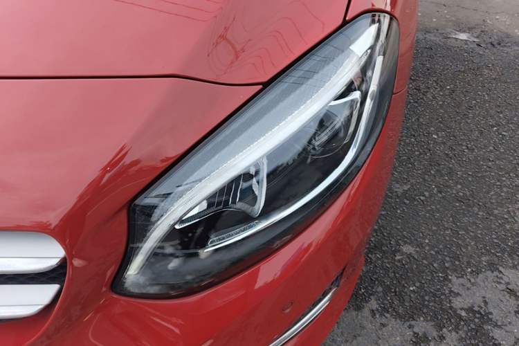 Used Mercedes-Benz B-Class 2015 B 200 Fashion Model Left Front Headlight