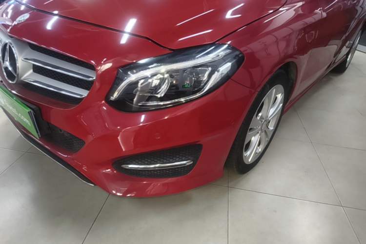 Used Mercedes-Benz B-Class 2015 B 200 Fashion Model Left Front Headlight