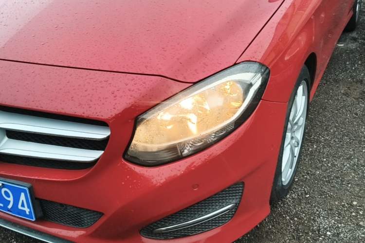 Used Mercedes-Benz B-Class 2015 B 200 Sport Edition Left Front Headlight