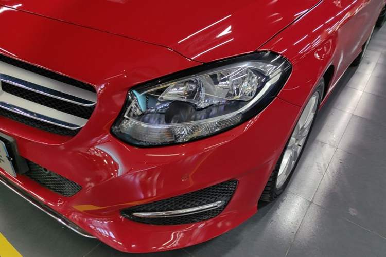 Used Mercedes-Benz B-Class 2015 B 200 Sport Edition Left Front Headlight