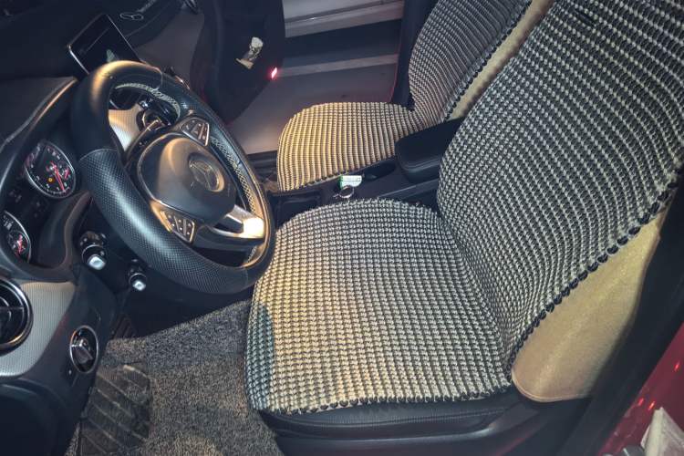 Used Mercedes-Benz B-Class 2015 B 200 Luxury Model Left Front Seat
