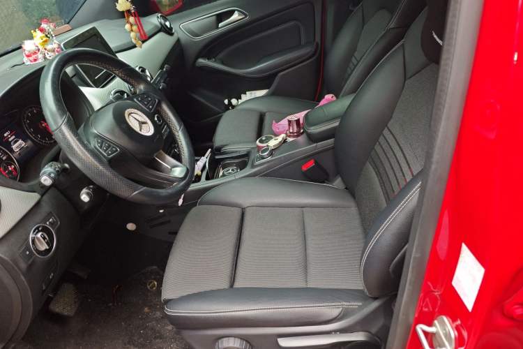 Used Mercedes-Benz B-Class 2015 B 200 Sport Edition Left Front Seat