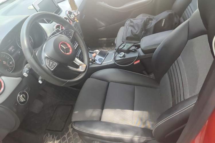 Used Mercedes-Benz B-Class 2015 B 200 Sport Edition Left Front Seat