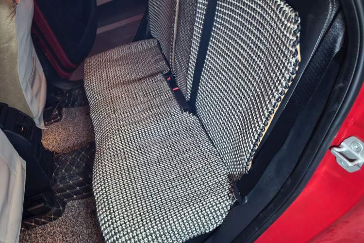 Used Mercedes-Benz B-Class 2015 B 200 Luxury Model Left Rear Seat