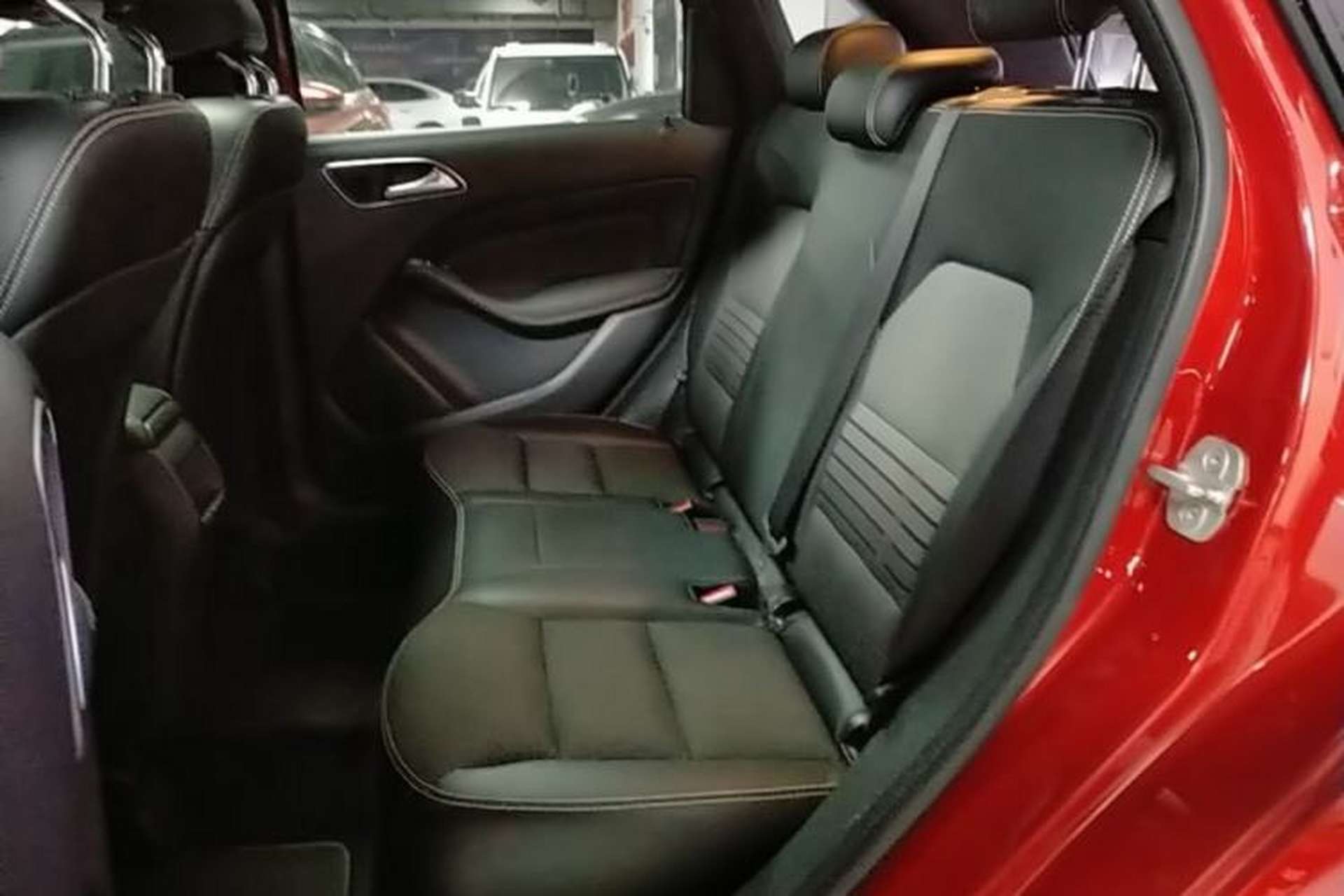 Used Mercedes-Benz B-Class 2015 B 200 Sport Edition Left Rear Seat