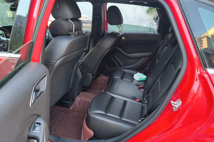 Used Mercedes-Benz B-Class 2015 B 200 Fashion Model Left Rear Seat