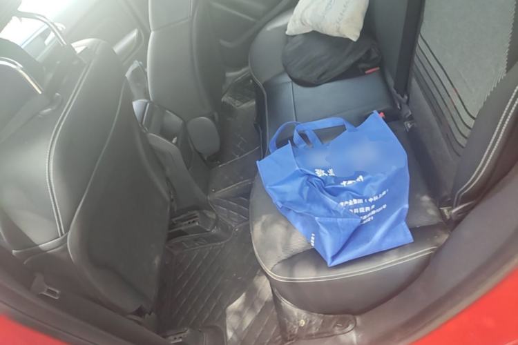 Used Mercedes-Benz B-Class 2015 B 200 Sport Edition Left Rear Seat