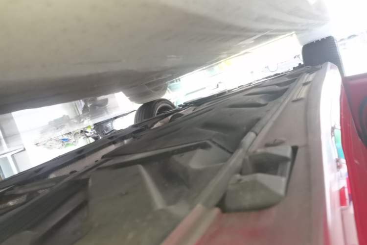 Used Mercedes-Benz B-Class 2015 B 200 Fashion Model Left Side Sill
