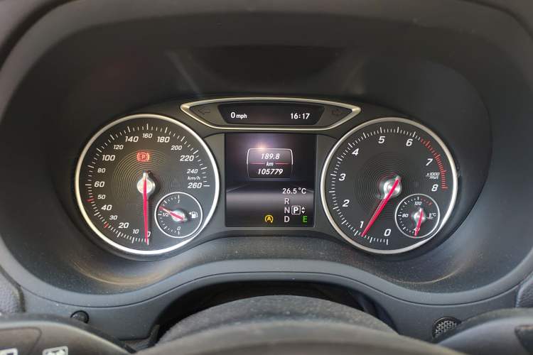 Used Mercedes-Benz B-Class 2015 B 200 Fashion Model Odometer Close Up