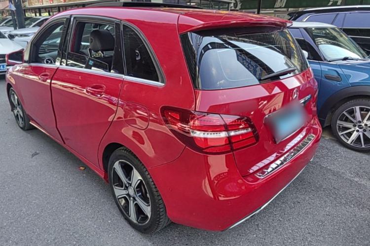 Used Mercedes-Benz B-Class 2015 B 200 Fashion Model Rear Left 45 Deg