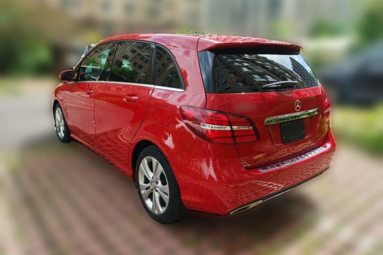 Used Mercedes-Benz B-Class 2015 B 200 Fashion Model Rear Left 45 Deg