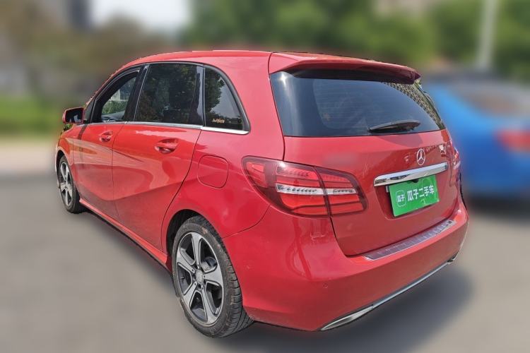 Used Mercedes-Benz B-Class 2015 B 200 Fashion Model Rear Left 45 Deg