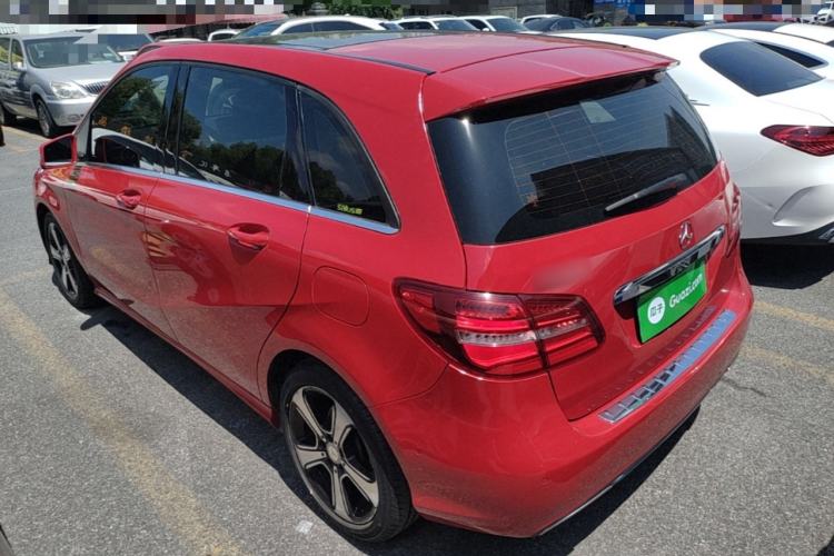 Used Mercedes-Benz B-Class 2015 B 200 Fashion Model Rear Left 45 Deg