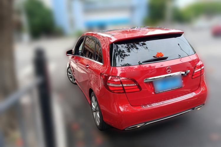 Used Mercedes-Benz B-Class 2015 B 200 Fashion Model Rear Left 45 Deg
