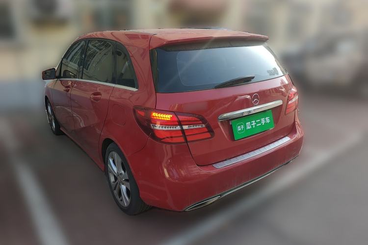 Used Mercedes-Benz B-Class 2015 B 200 Fashion Model Rear Left 45 Deg