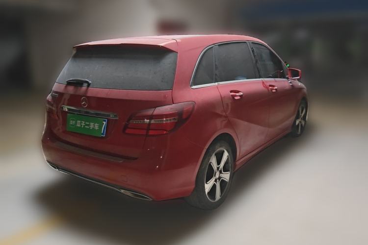 Used Mercedes-Benz B-Class 2015 B 200 Fashion Model Rear Right 45 Deg