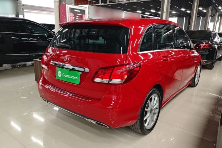 Used Mercedes-Benz B-Class 2015 B 200 Sport Edition Rear Right 45 Deg
