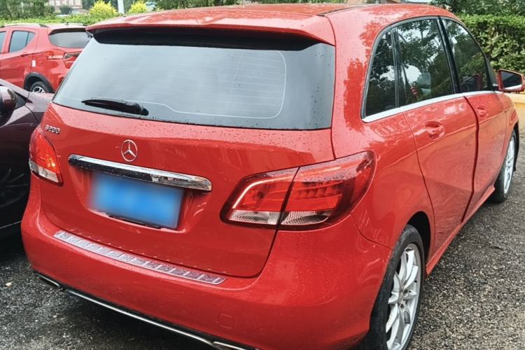 Used Mercedes-Benz B-Class 2015 B 200 Sport Edition Rear Right 45 Deg