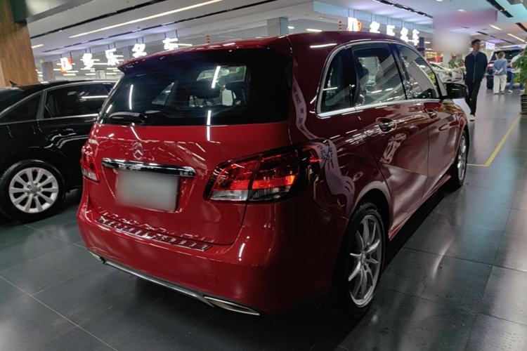 Used Mercedes-Benz B-Class 2015 B 200 Sport Edition Rear Right 45 Deg