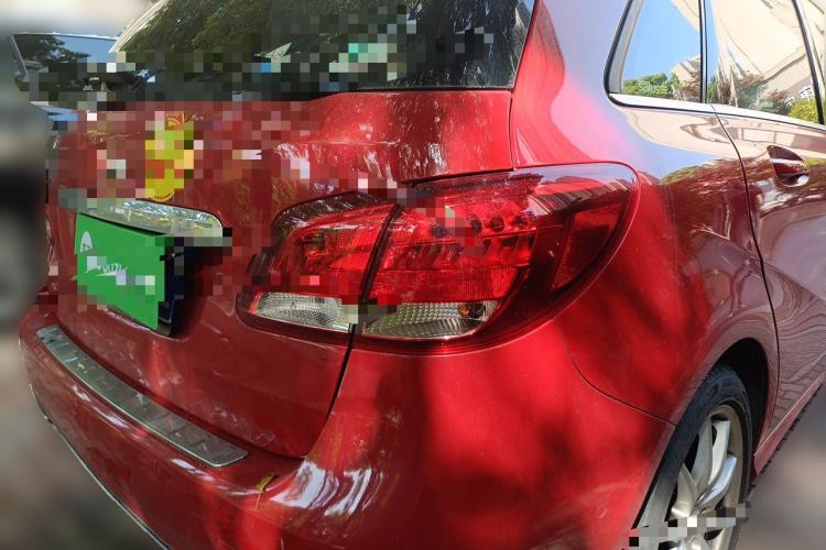 Used Mercedes-Benz B-Class 2015 B 200 Sport Edition Rear Right 45 Deg